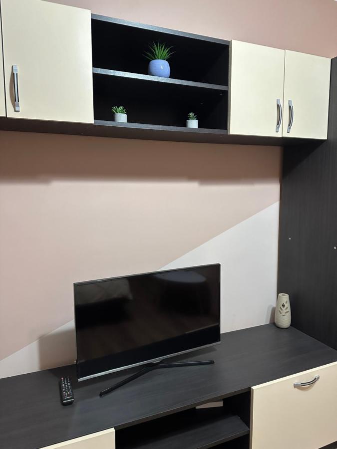 Cozy Apartament Galaţi Exterior foto