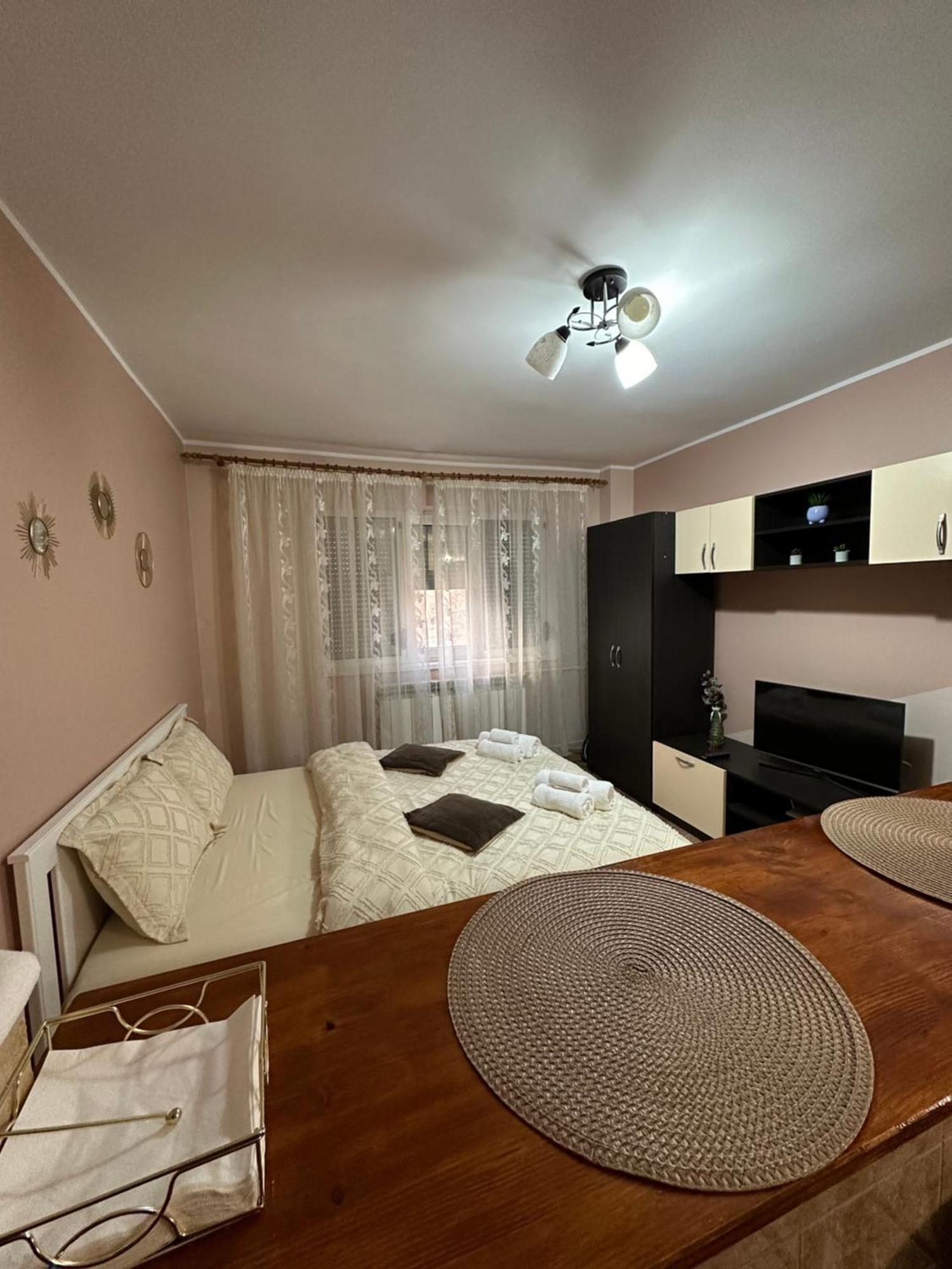 Cozy Apartament Galaţi Exterior foto